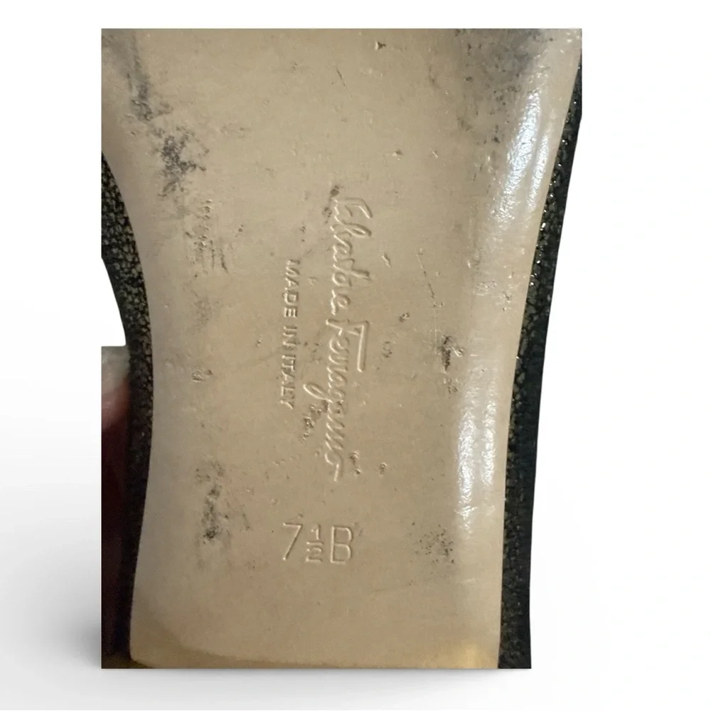 Ferragamo Gold Lana Loafers Gancini Square Toe 7.5B". - Picture 2 of 8